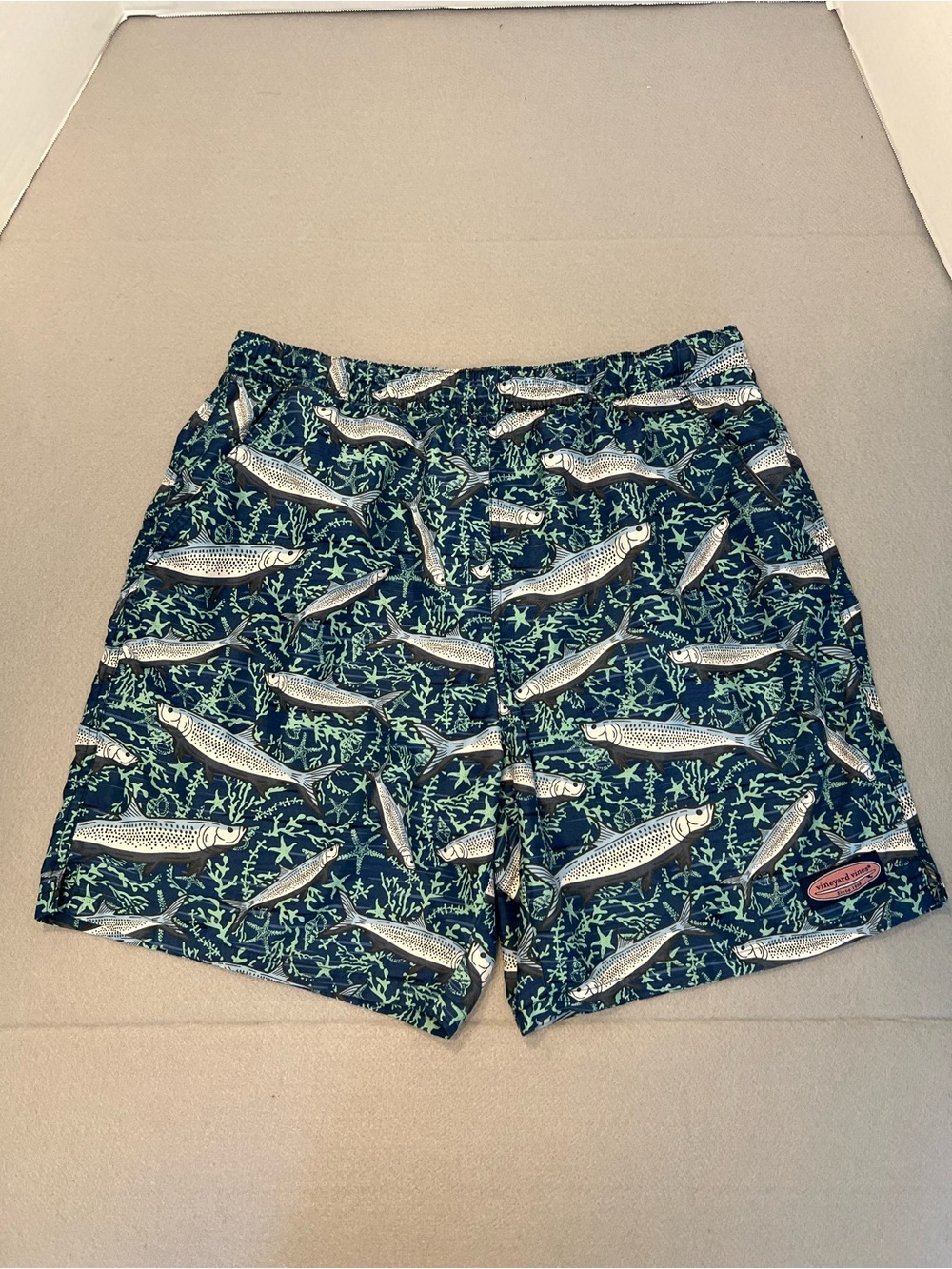 Vineyard Vines Men Swim Trunks Fish Print Size Medium